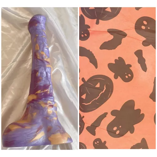 Just revived my Large Chance today and the colors are gorgeous !! I’m in love, also the packing paper is adorable 🎃 by illutree