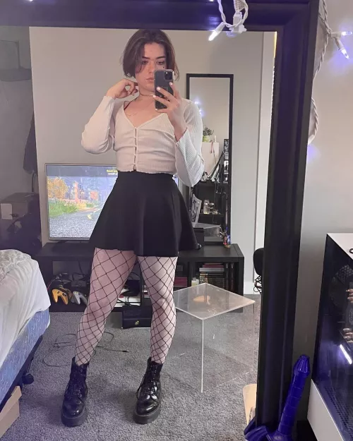 just sat in a cafe for two hours waiting for my gf to get off work, living the dream 😍 by Megasussy