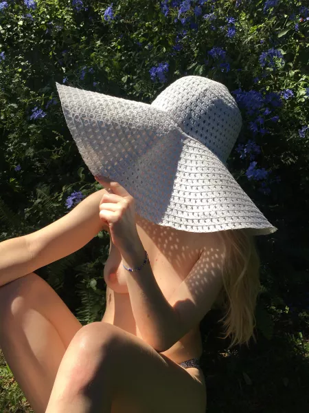 Just say you will, will, will. Come through and chill, chill, chill. by OE312