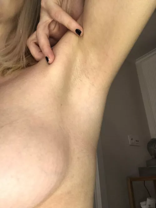 Just shaved a bit so it’s a little red 😊 by Footsiekitty