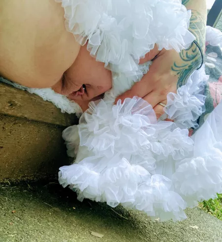 Just sitting on the porch steps, thinking about you.... by Son_Chaton