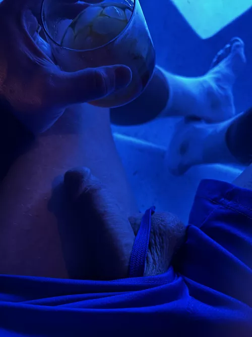 Just slide it out the side of the shorts by scapefromreality