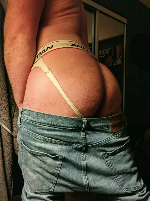 Just some cub ass by EmeraldCub