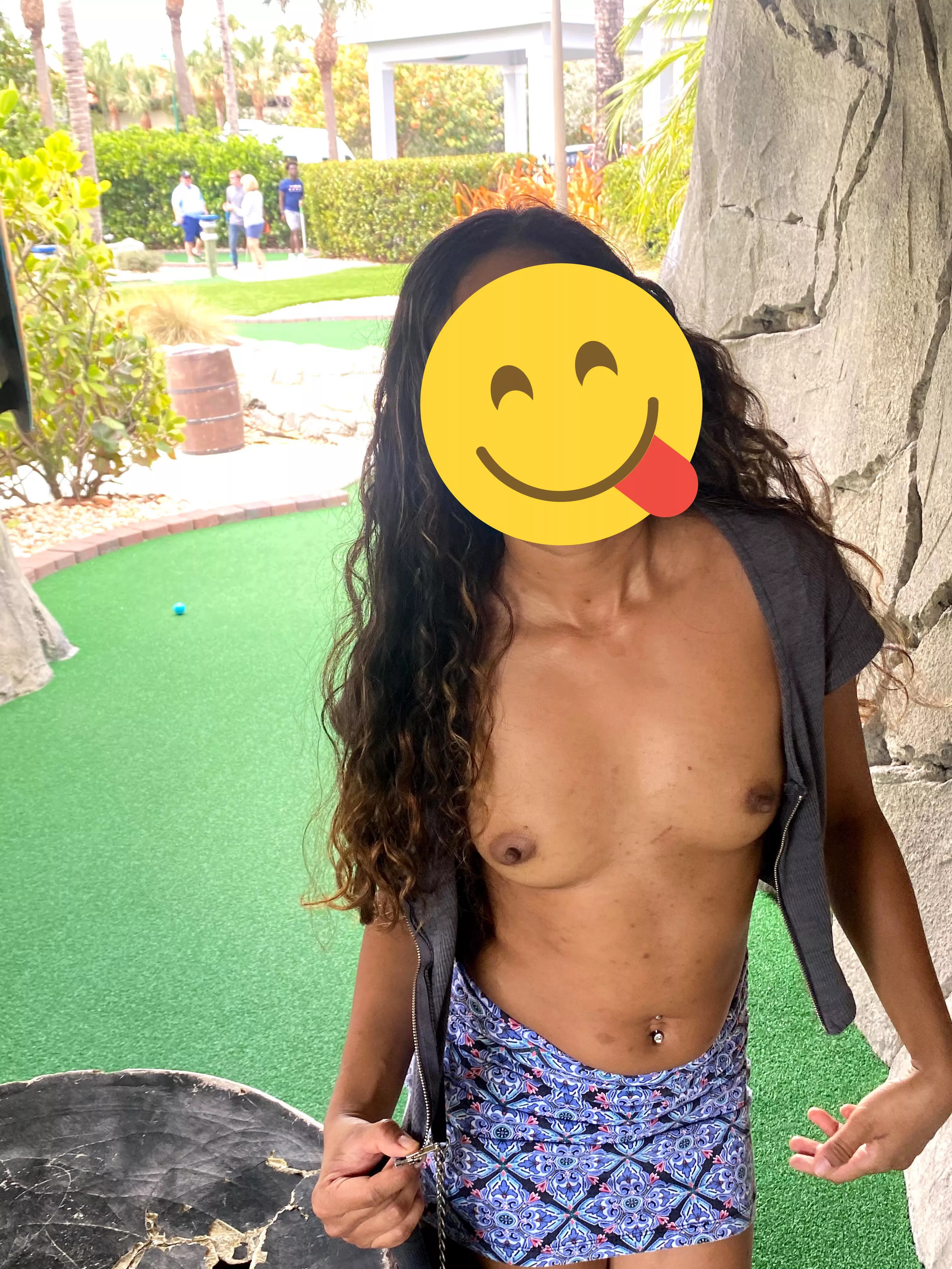 Just some [f]un playing mini golf 😁 posted by NakedGun69