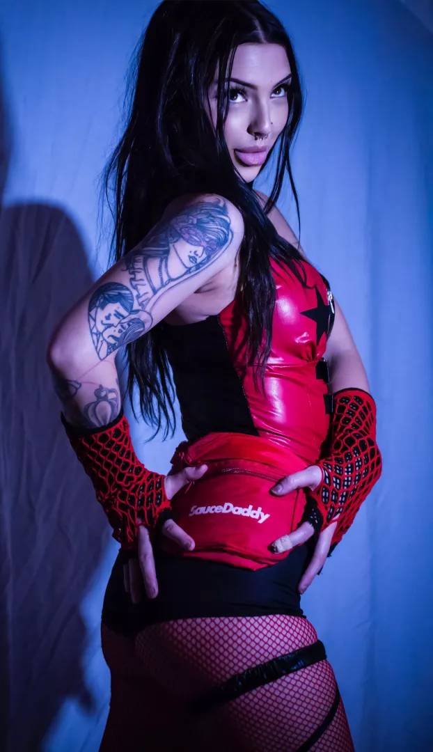 Just stopping by to be silly/show my costume off 😅❤️🤘🏼 posted by Thatonegirlshelby