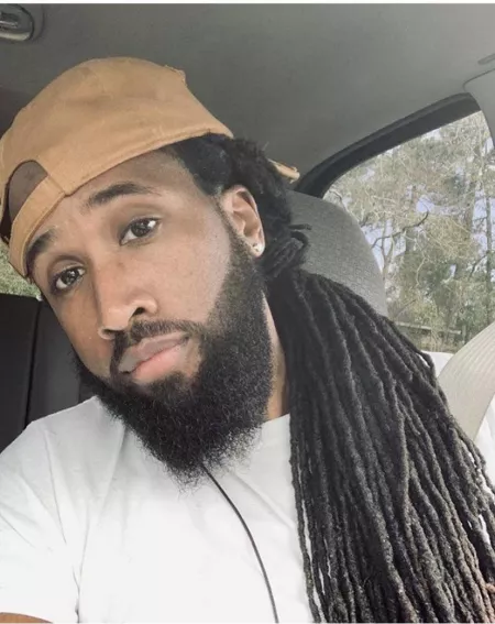 Just stopping by to say hi 😁😁 by Quezie_F_Baby