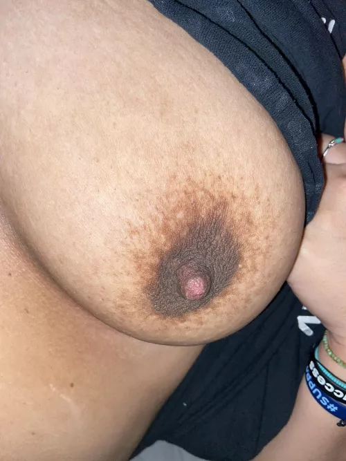 Just sucked before bed 👅 who’s next? 😛 by gonzasaurus