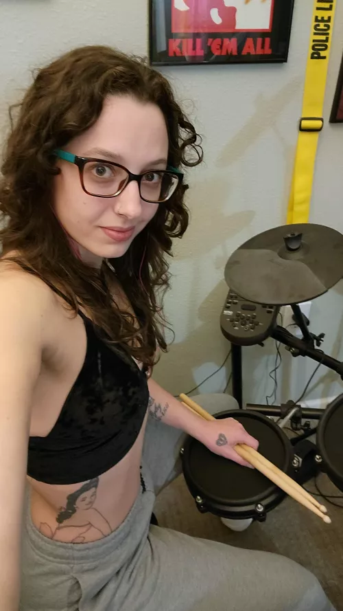 Just taking a break from my late night practice to say hi!! by Ava-alice