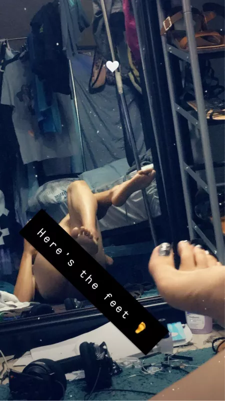 Just the feet for ya!!💕✨ by levylovesyou