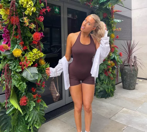 Just the slightest little pokies~ by slaveboy23461