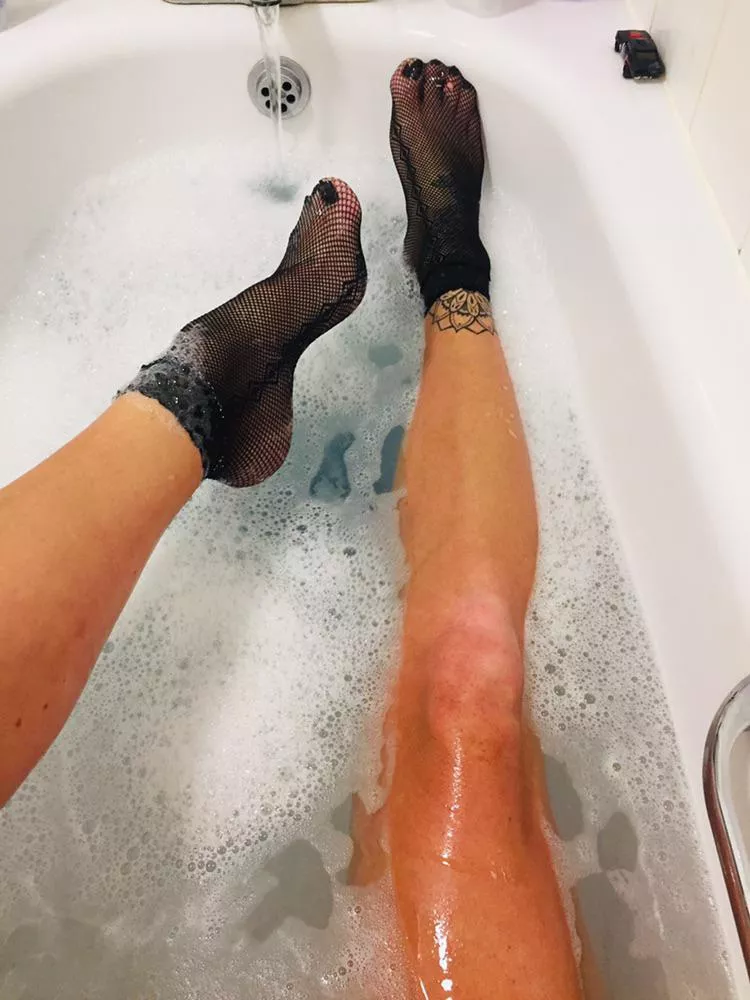 Just thought I’d catch you up on what you’ve missed 😉❤️❤️ posted by kokkina_aphrodit