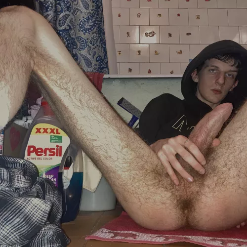 Just took a new picture! How do you like it? 😏 by Krauklistheraven