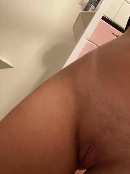 Just took this pic in the shower now by courtneyhillxo