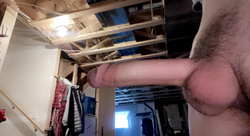 Just turned 18 I’m so horny tell me what you think by Afraid-Tank6481