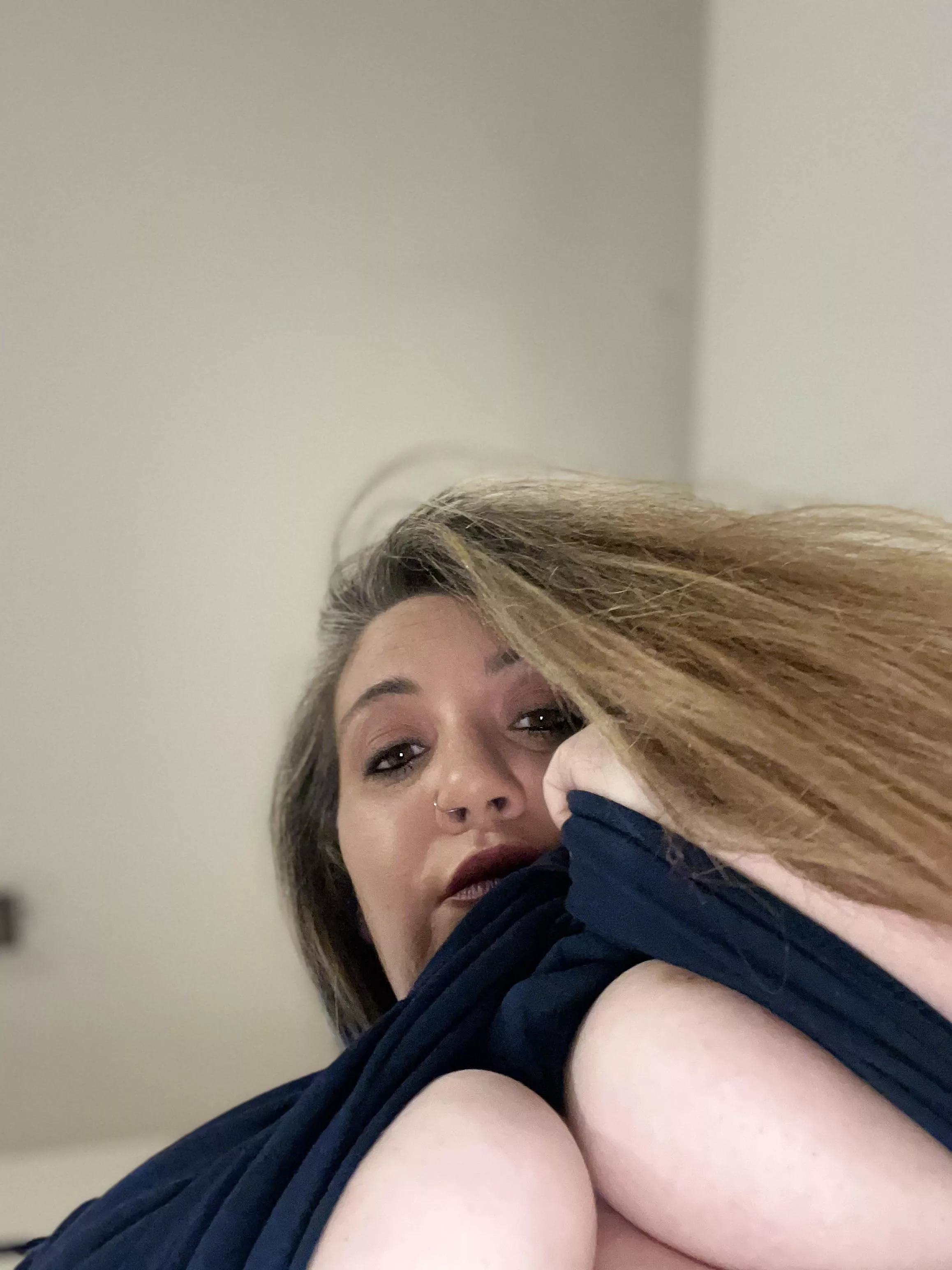 Just wait for the boob drop😈 posted by lyssababyx