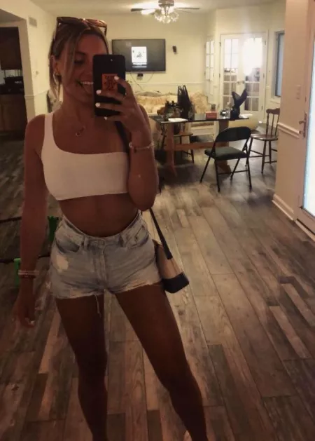 just wanna be used like the doll i am by gillianlovaaa