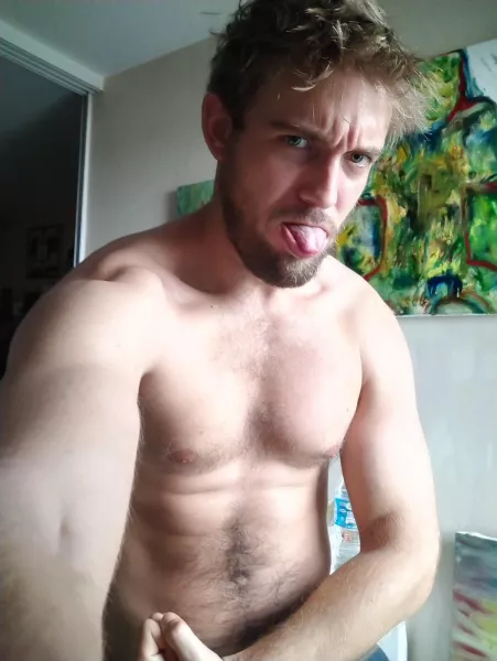 Just wanted to do a silly face 😜 by BenUKfriendly