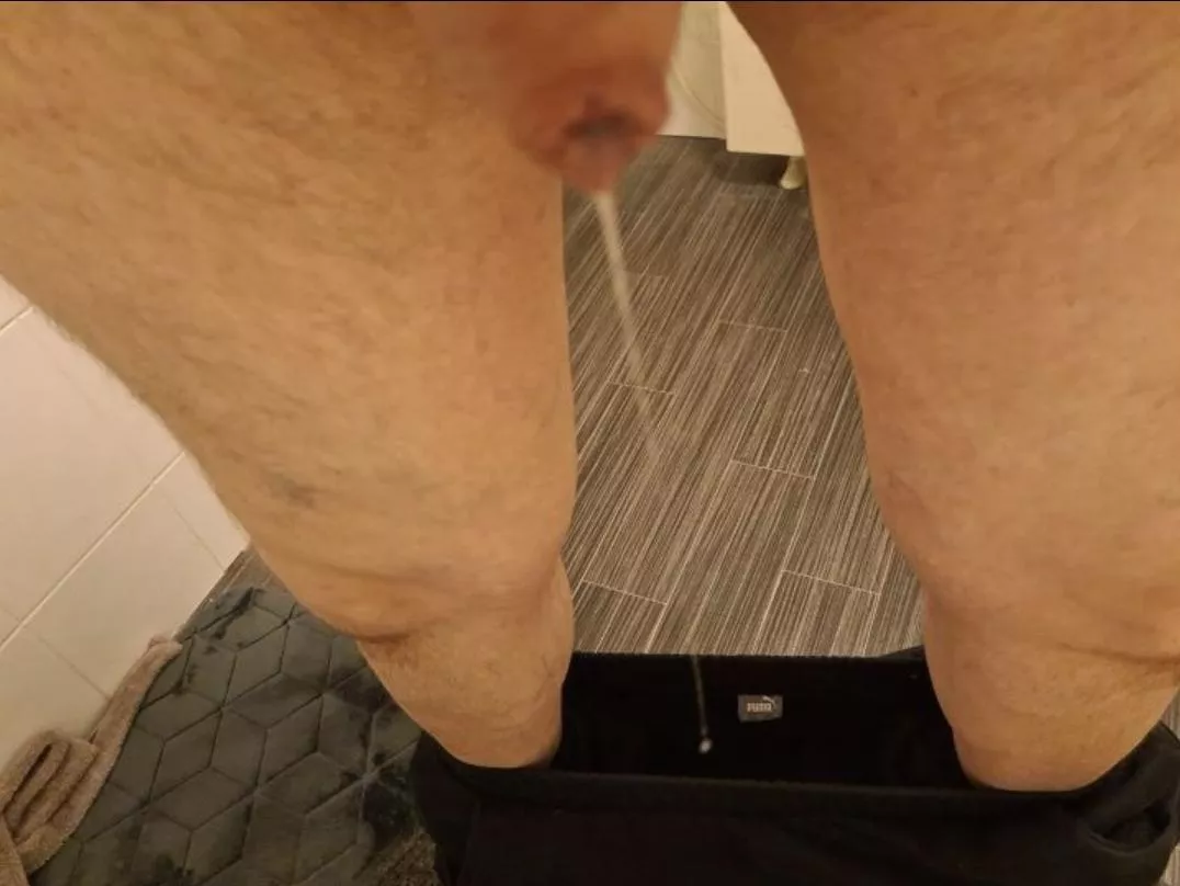 Just wanted to share this kne. Literally dripping precum onto the floor enjoy 😉 posted by ThickCock2021