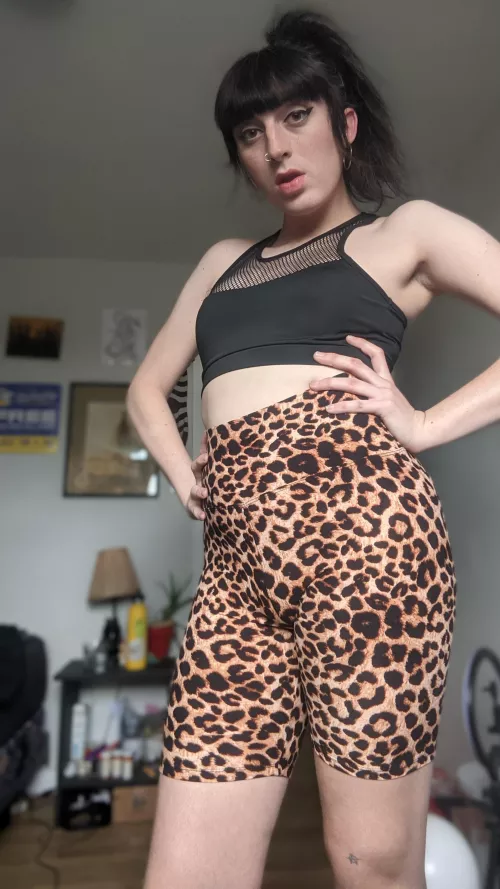 Just wanted to show off my new work out fit lol 💋😇🖤 by diybabe666