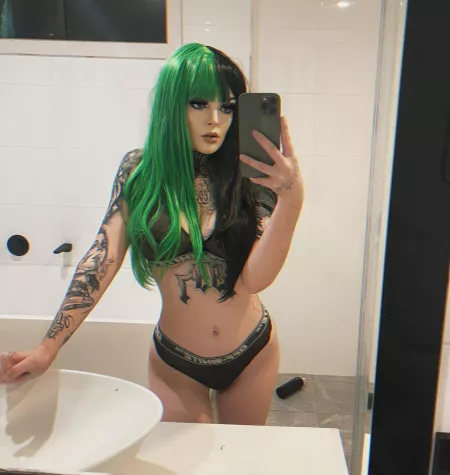 Just went green 💚 by inkxbbyx