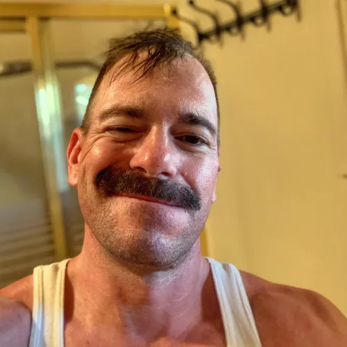 Just woke up by inkedpolyglot