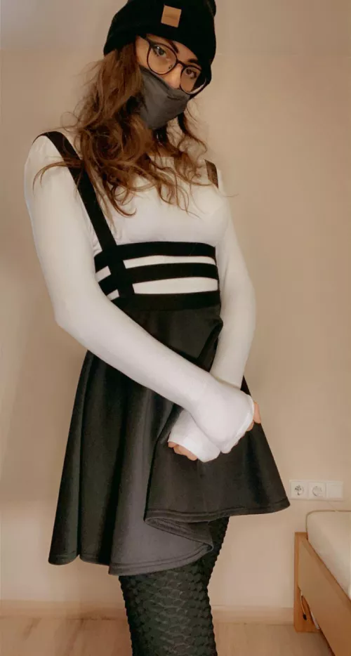 Just ya girl ready to go on a date 😇 by Andr3wguy