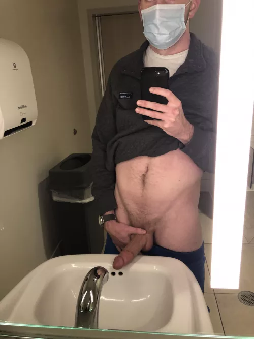 Just your bored night shift murse, anyone need their temperature checked? by Intrepid-Package4870