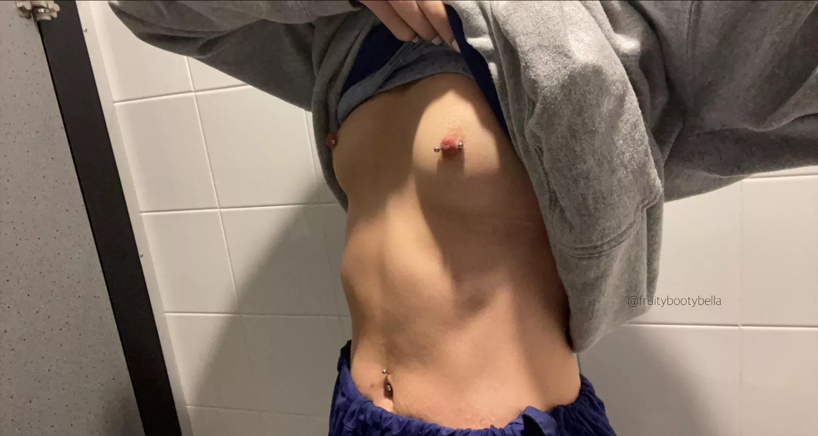 Just your fave nurse making sure you’ve a strong palpable pulse 😝 [f] posted by Bootyfruity19