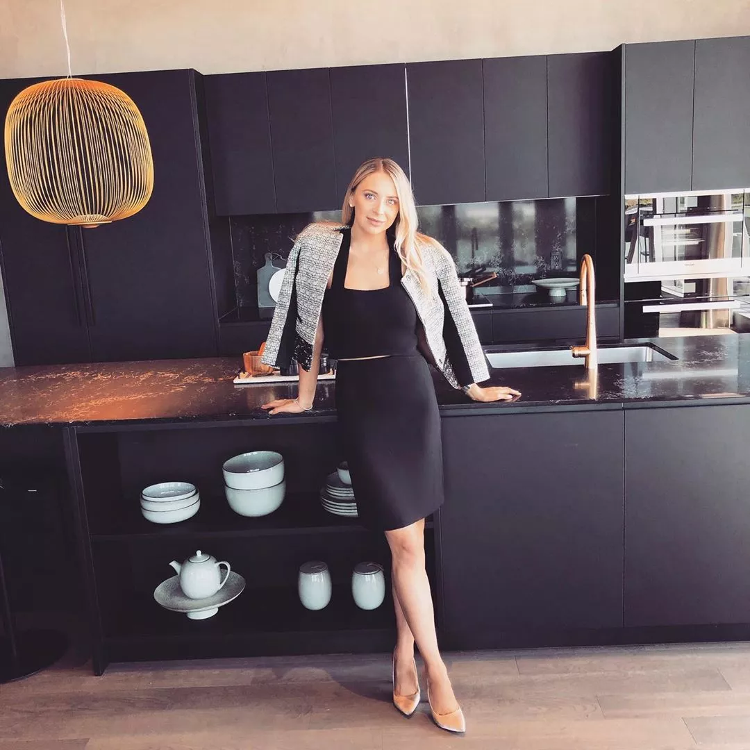 Justine McIntyre posted by BOOOOOOOBIES