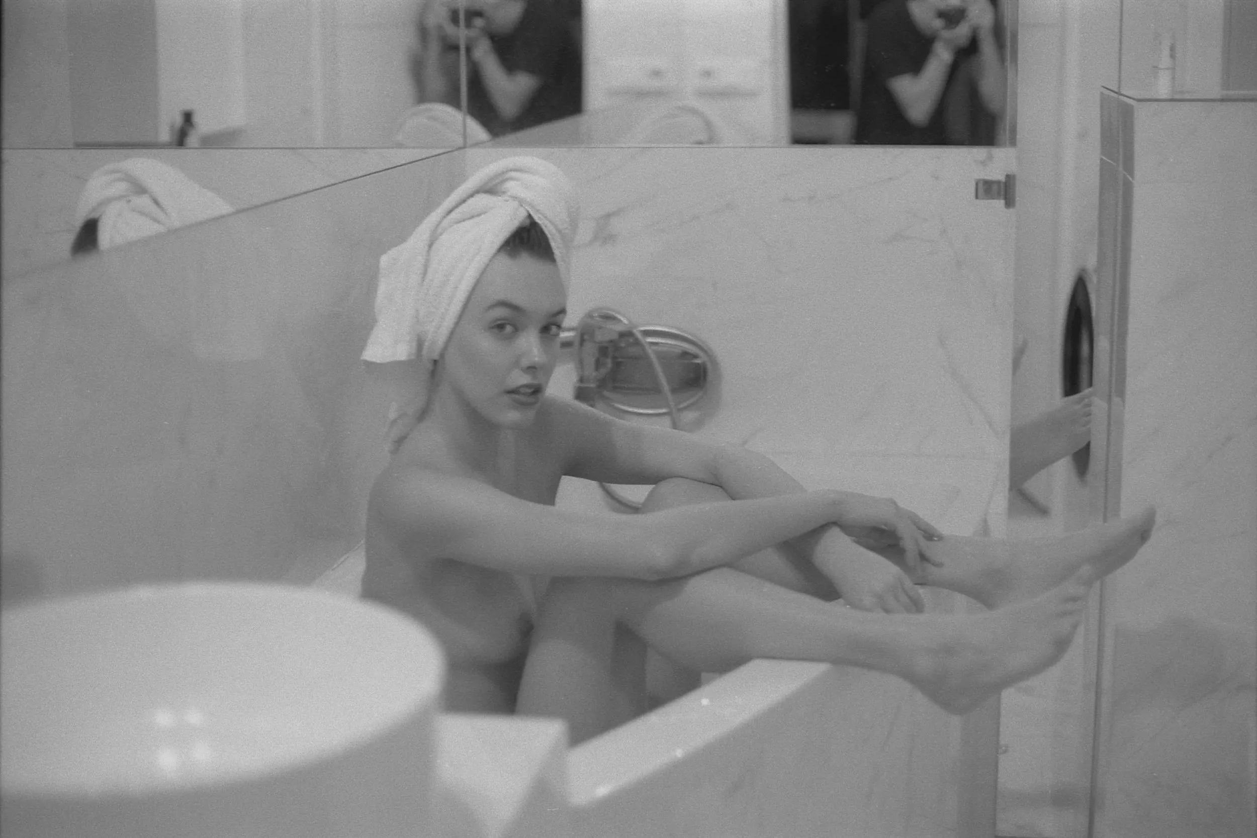 Kasia Kmiotek posted by 717