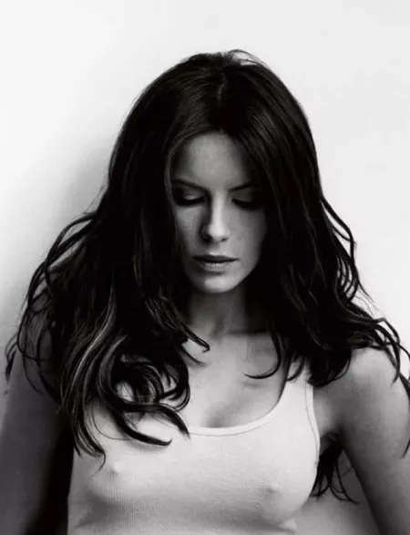 Kate Beckinsale by voyager2000