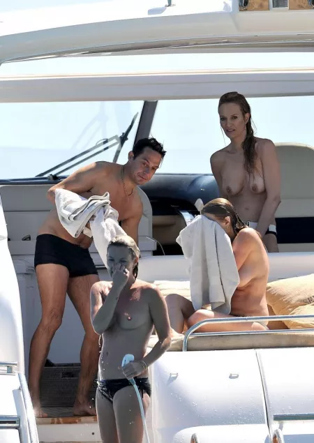 Kate Moss and Karen Mulder with Jamie Hince | St. Tropez, August 2009 by herr0berst