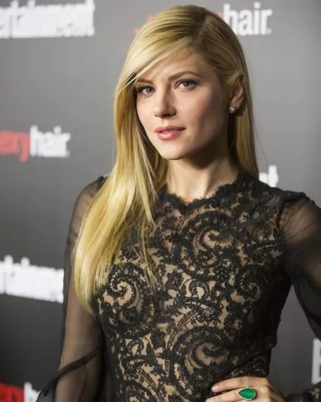 Katheryn Winnick by OlorinOfNienna