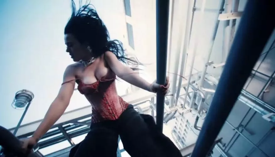 Katy Perry is showing her tits off again. by wtsr5991