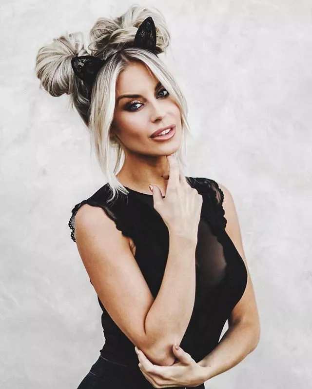 Kayla Oberg (@kaylaoberg) posted by BOOOOOOOBIES