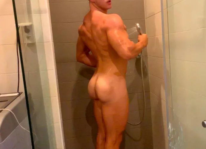 Keeping Clean by TheAlexanderSteel