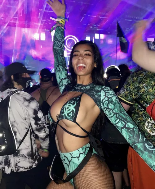 Keeping em coming by alejour