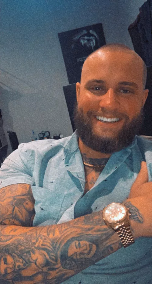 Keeping it mild tonight… maybe by Llluckyx