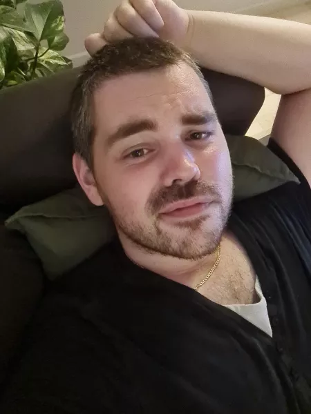 Keeping myself awake with my Switch to adjust to my evening shifts at work 😴🎮 by Earphy