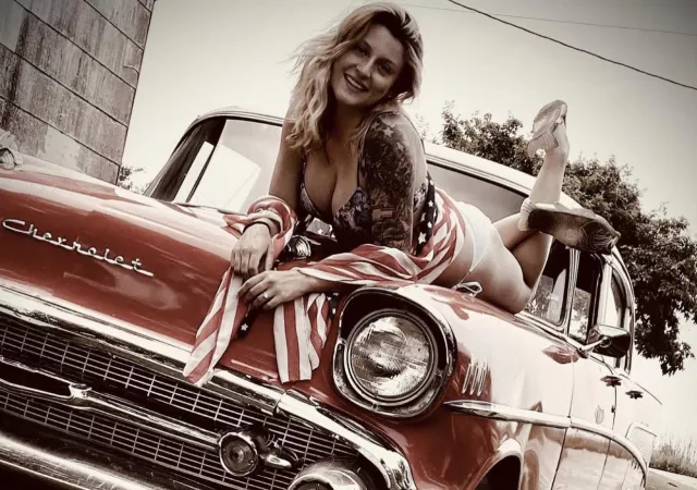 Keeps me at attention by Dexys_Born2Run6190