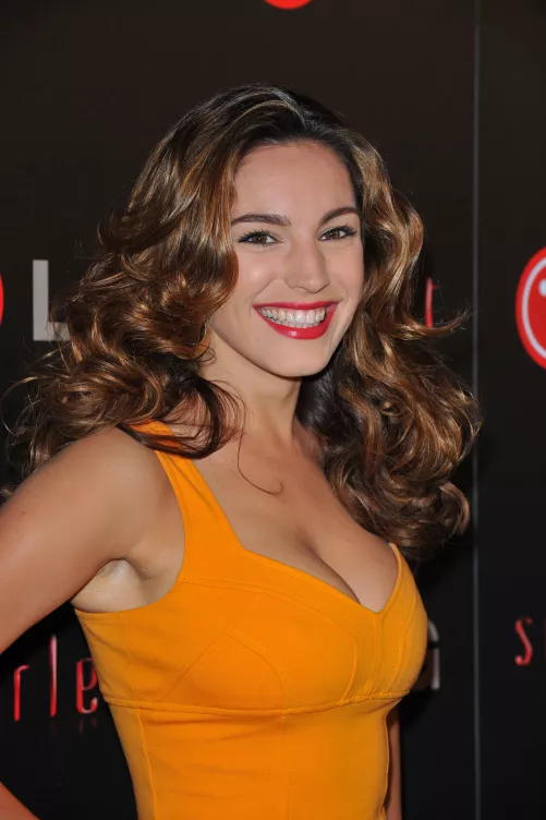 Kelly Brook by Happy_Reflection1394