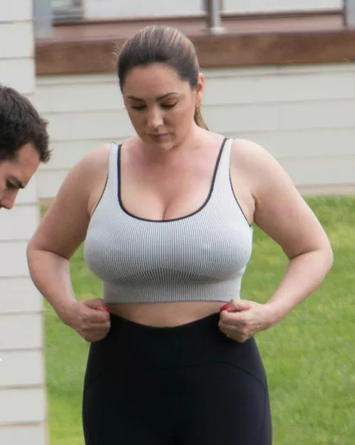 Kelly Brook by BaddieBabez