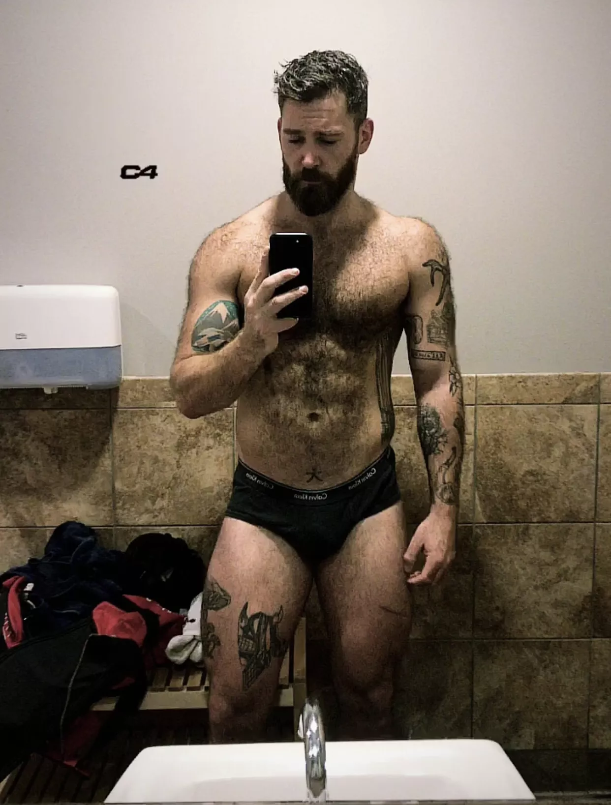 Kenny BBCAN2 🤤😛 posted by sqeakychair