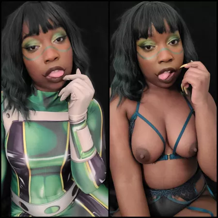 Kero kero ~ 🐸 (tsuyu asui by u/naughtyg0dd3ss) [OC] by naughtyg0dd3ss