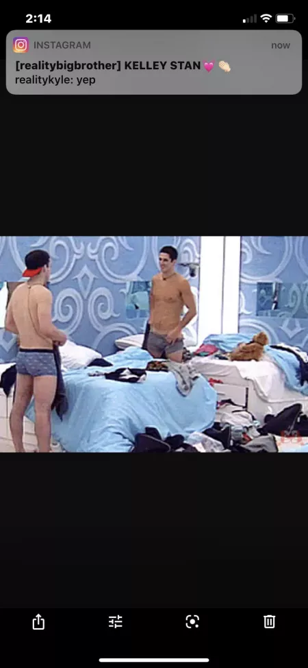 Kevin and Zach bbcan3 oml.. ALSO IGNORE THE NOTIF AT THE TOP BITCHES BLOW ME 🙄🙄🙄 by zacharythoden