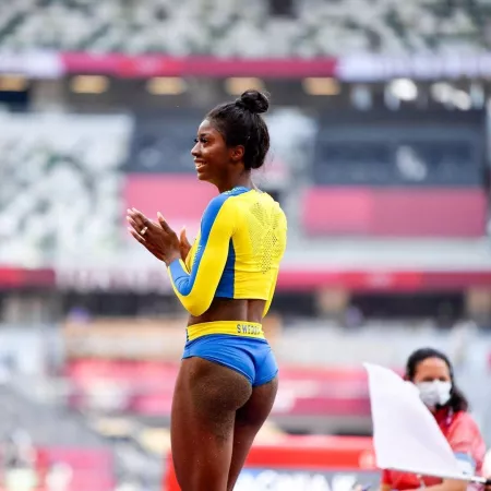 Khaddi Sagnia, smiling Swede !!! by waiting4anothershoe