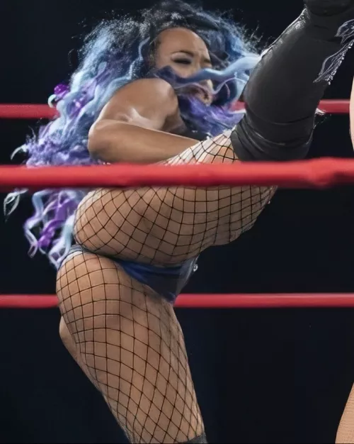 Kiera Hogan is so thick by MegaMan2210
