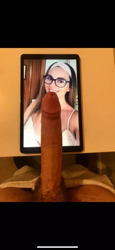 Kik: GmoneyG59 Doing anyone just send and I’ll get back to you ASAP. Hottest girl gets my load by BigMoneyGrabber