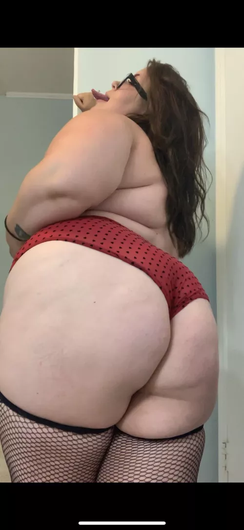 Kik me ? Lilithiloveyou by lillyloveyouu