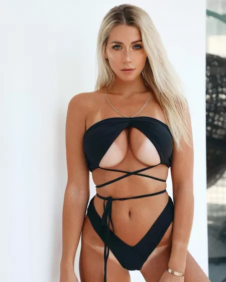 Kiki Passo by 0rangee3